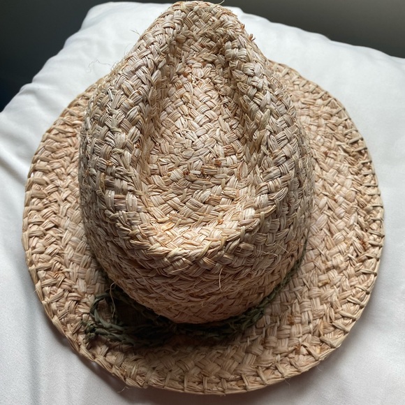 Straw hat - Picture 3 of 7